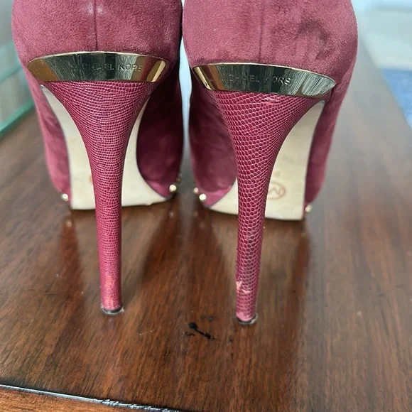 Michael Kors burgundy suede gold studded pumps - Picture 3 of 6